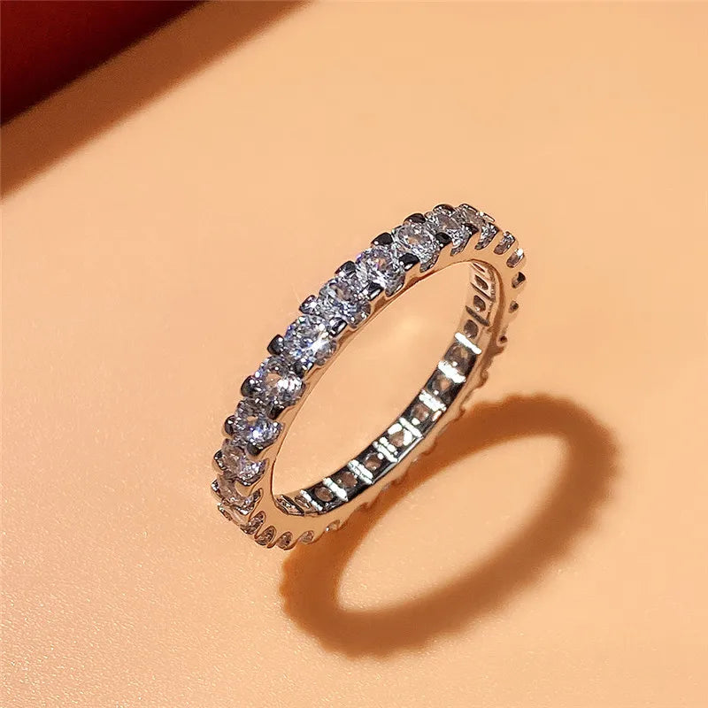Elegant Two-Tone Solitaire Ring - Classic Round-Cut Sparkling Zirconia Engagement Ring