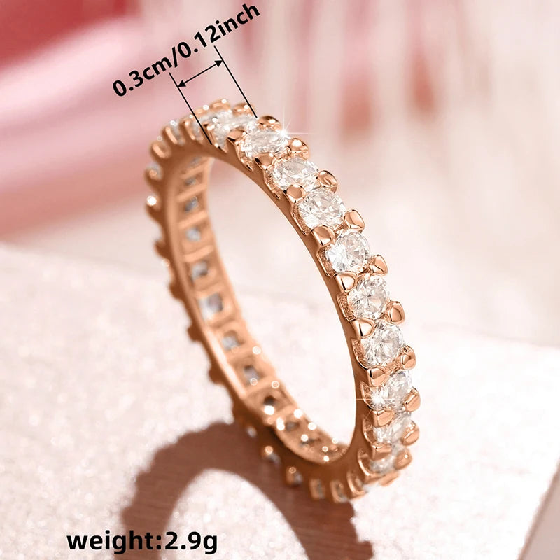 Elegant Two-Tone Solitaire Ring - Classic Round-Cut Sparkling Zirconia Engagement Ring